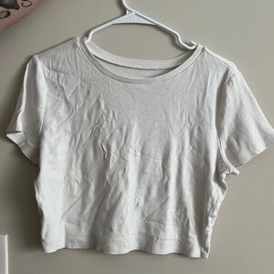 Cropped white t-shirt